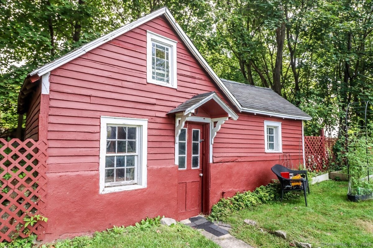 61 Smith Ridge Road