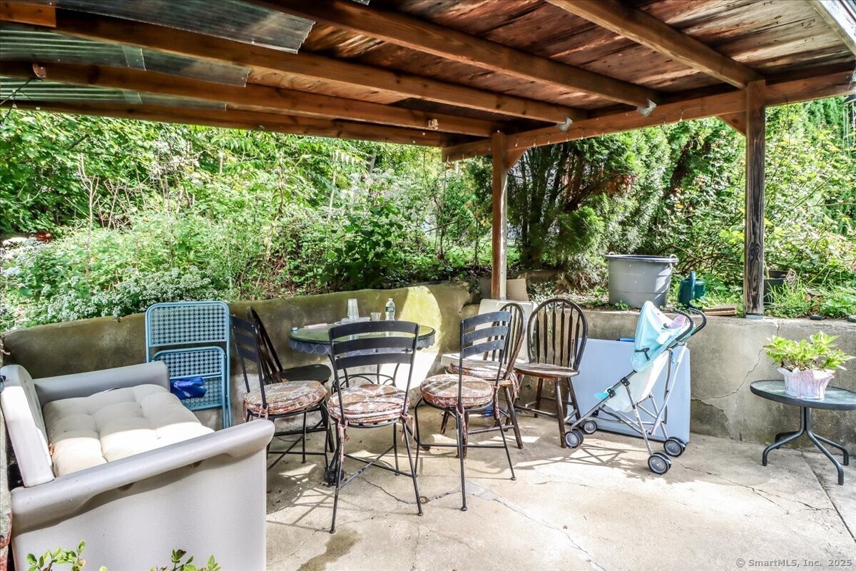 61 Smith Ridge Road