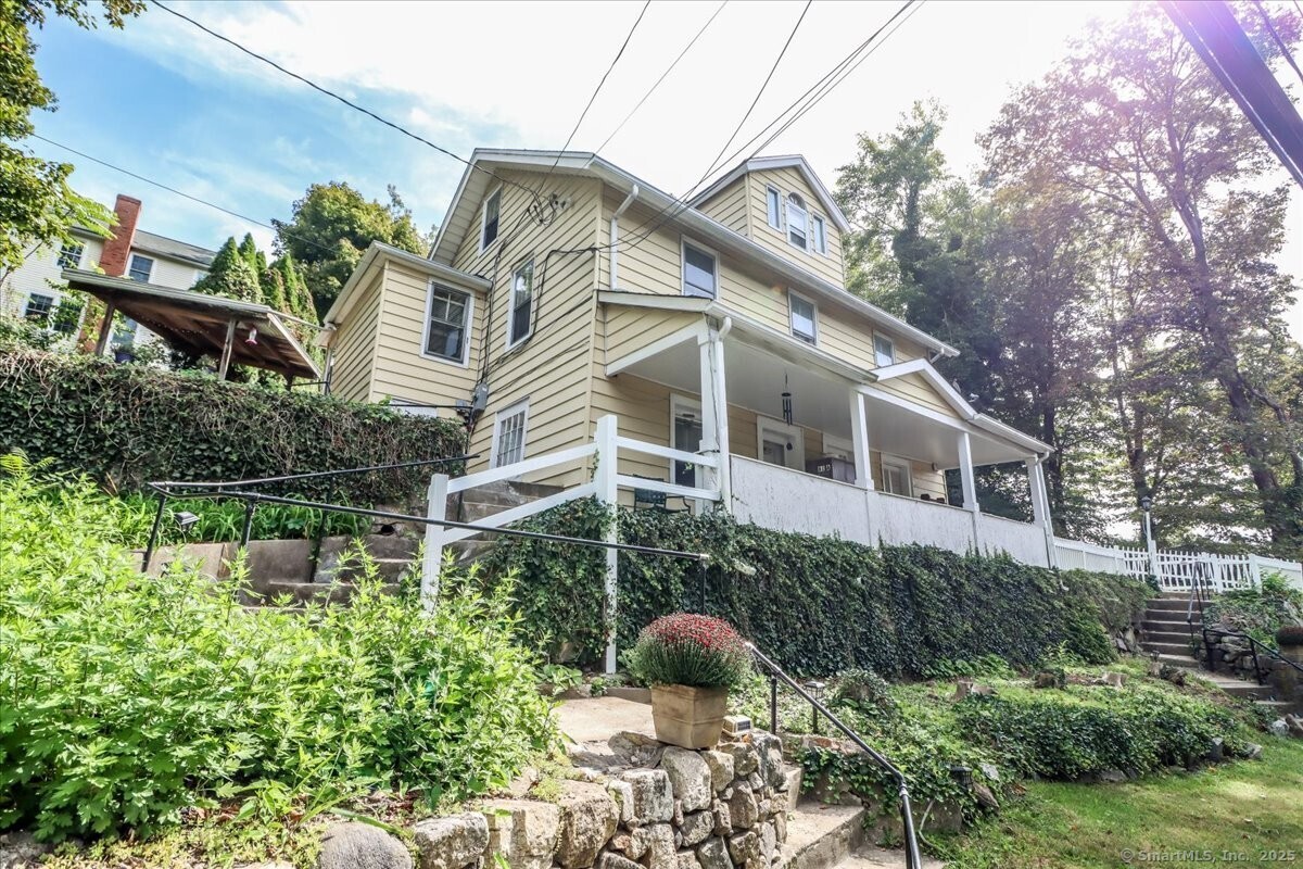61 Smith Ridge Road