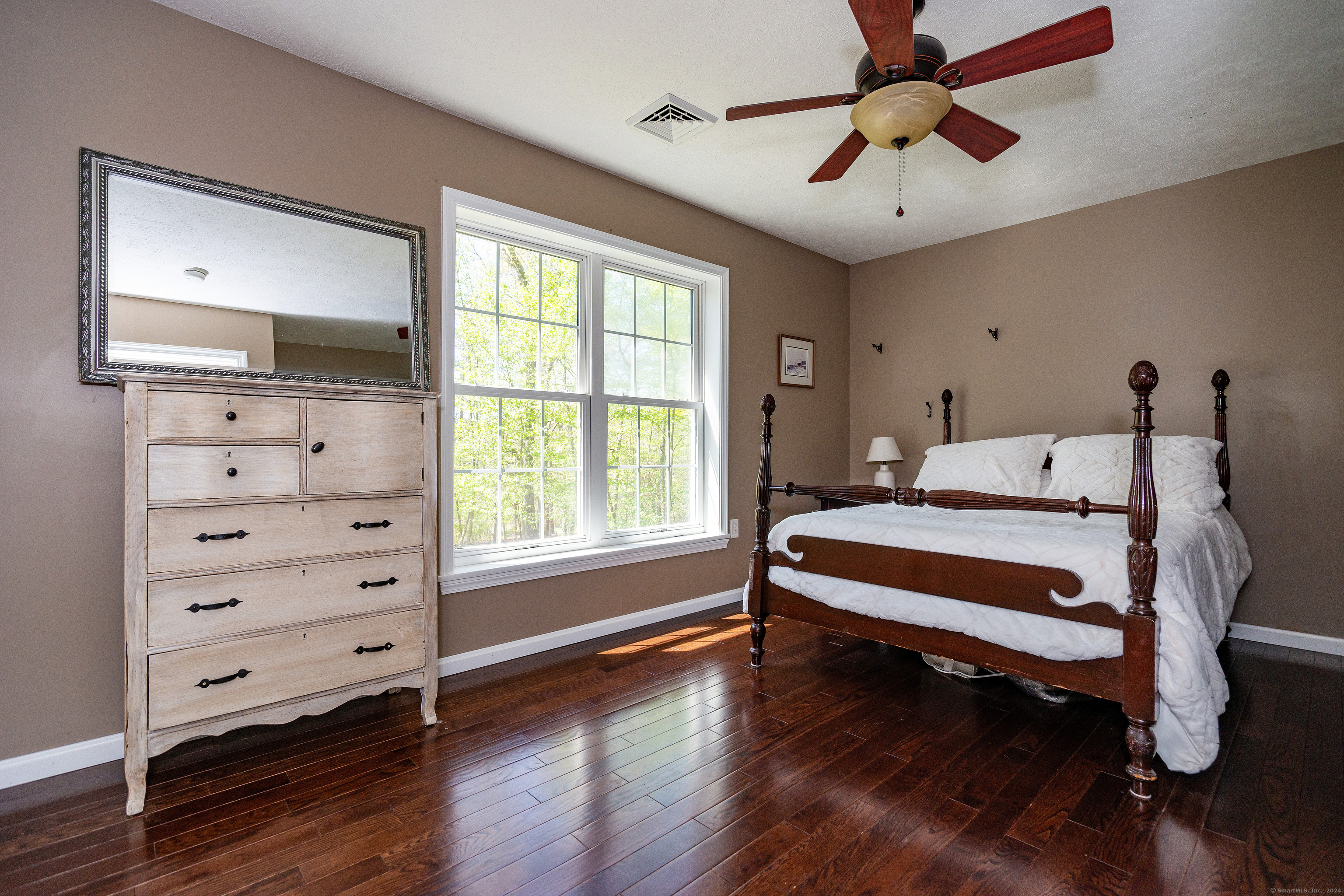 Montville, Connecticut 06382, United States, 3 Bedrooms Bedrooms, ,3 BathroomsBathrooms,Residential,Active,220682