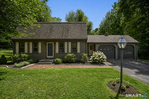 Photo of 35 Sisk Street, Middletown, CT 06457 (MLS # 24193293)