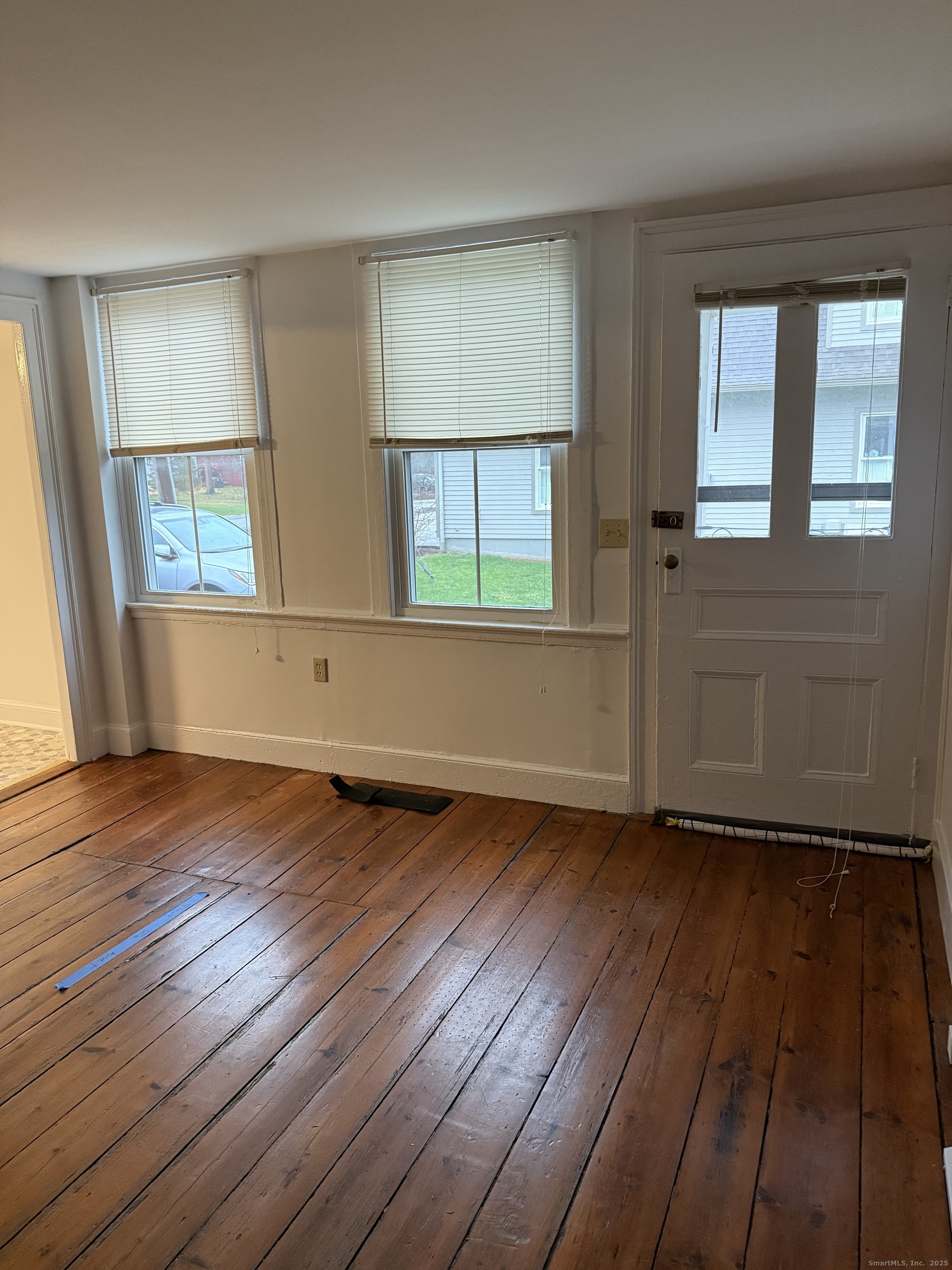 259 Old Whitfield Street 1