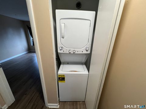 Tiny photo for 1423 Quinnipiac Avenue #812, New Haven, CT 06513 (MLS # 24145936)