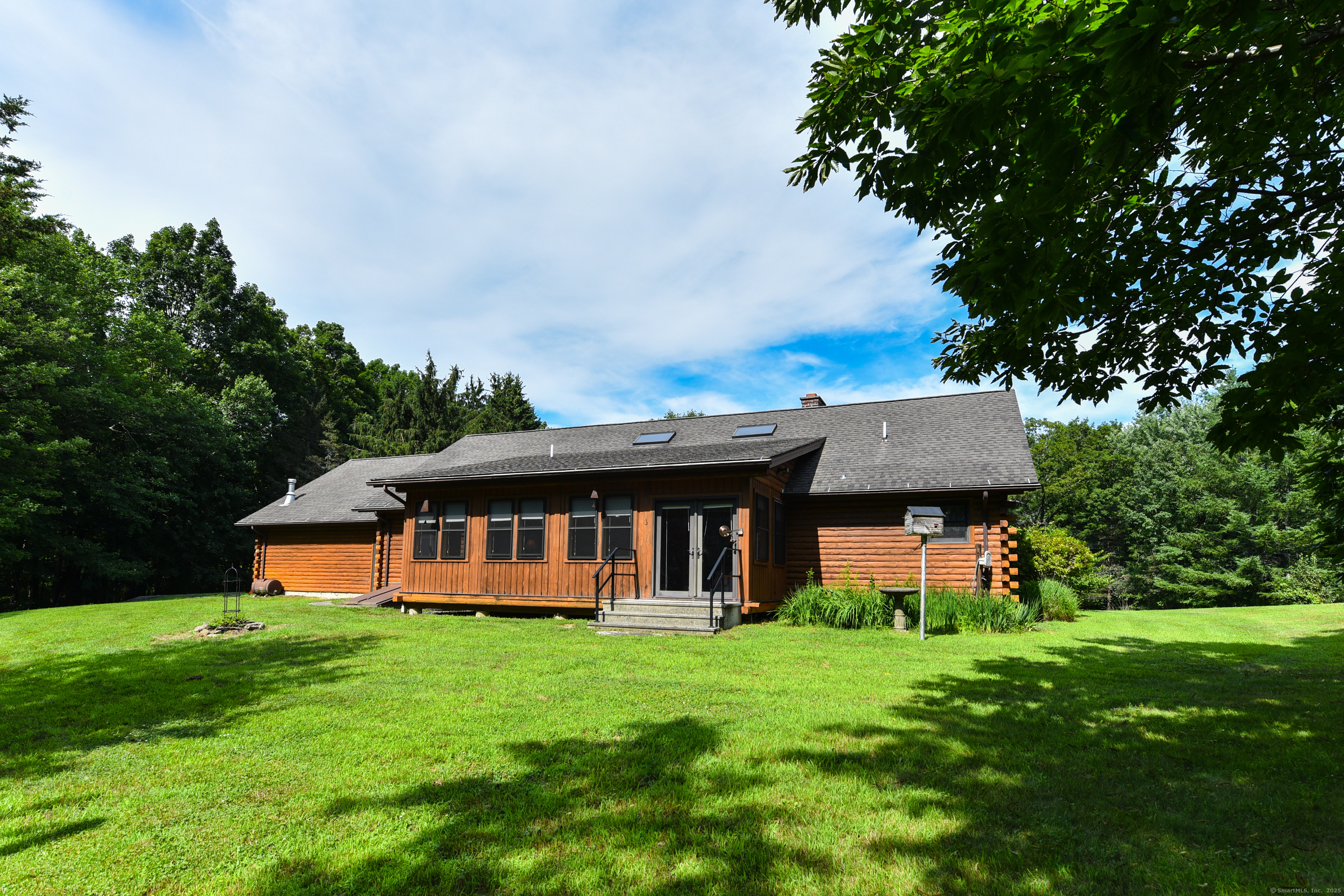 283 East Plymouth Road