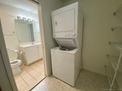 Tiny photo for 20 Orchard Street #204, Brookfield, CT 06804 (MLS # 24149732)