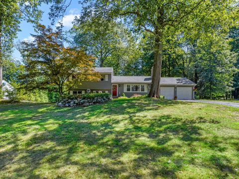 48 Pomona Road Trumbull CT 06611