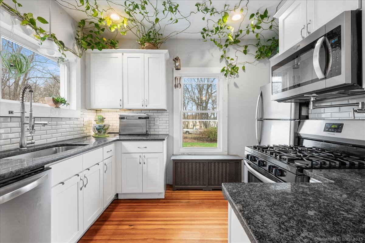 43 Gorton Street, New London, Connecticut image 9