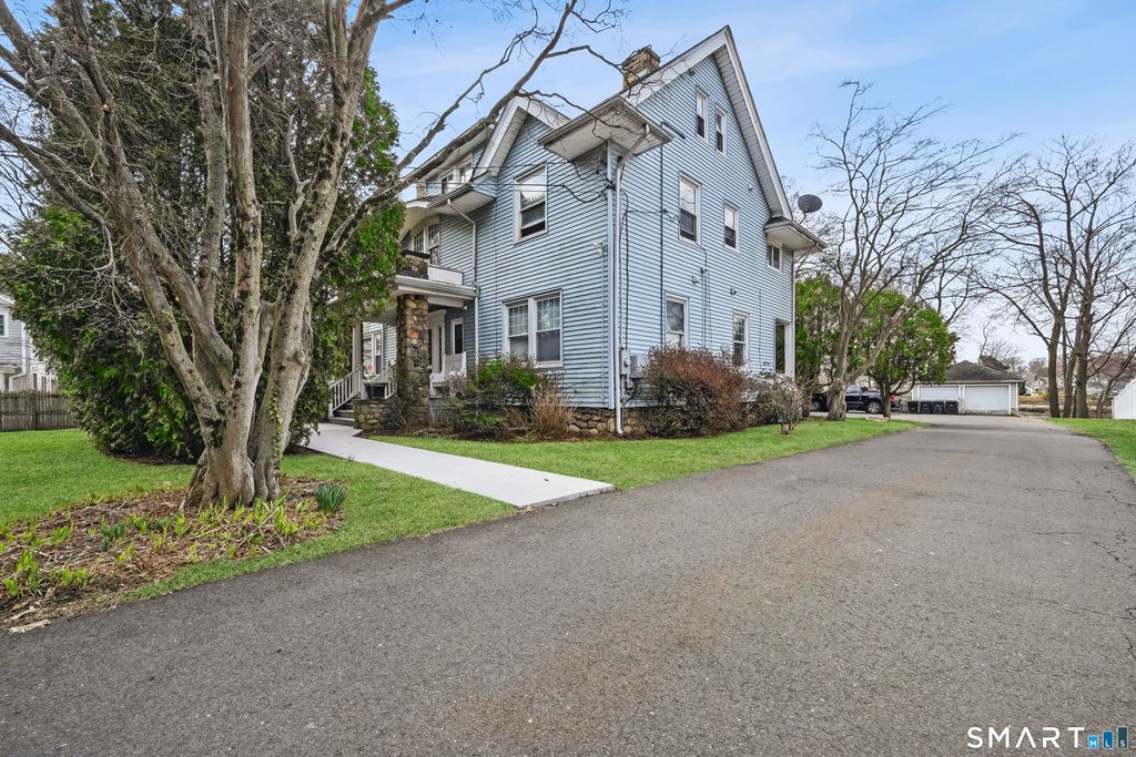 Photo of 2646 Boston Post Road, Darien, CT 06820 (MLS # 24162337)