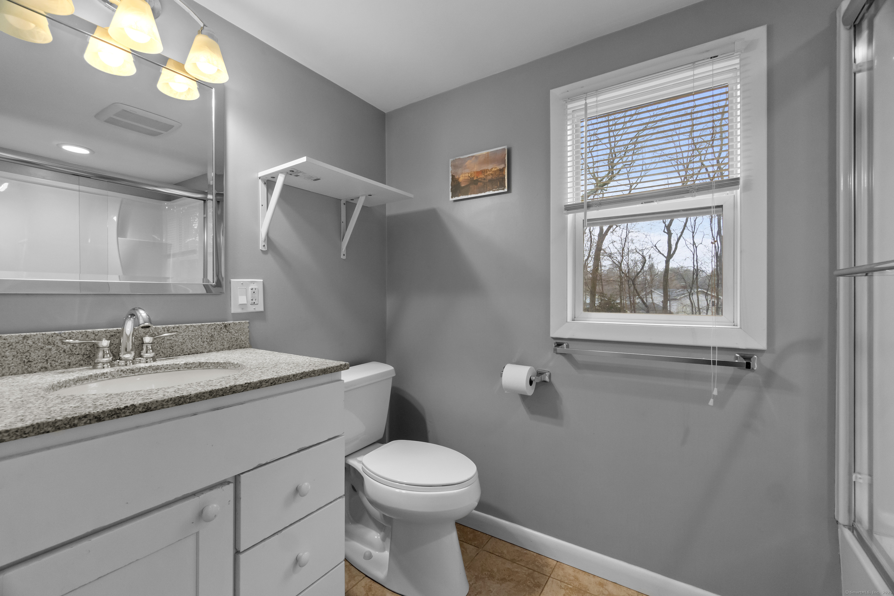 8 Roberta Road, North Haven, Connecticut image 24