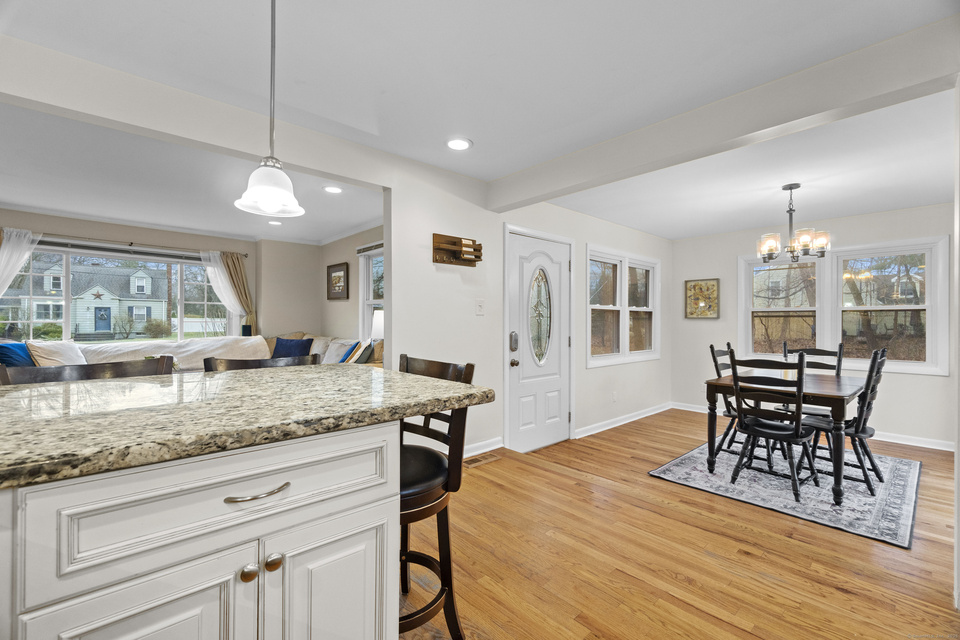 8 Roberta Road, North Haven, Connecticut image 5