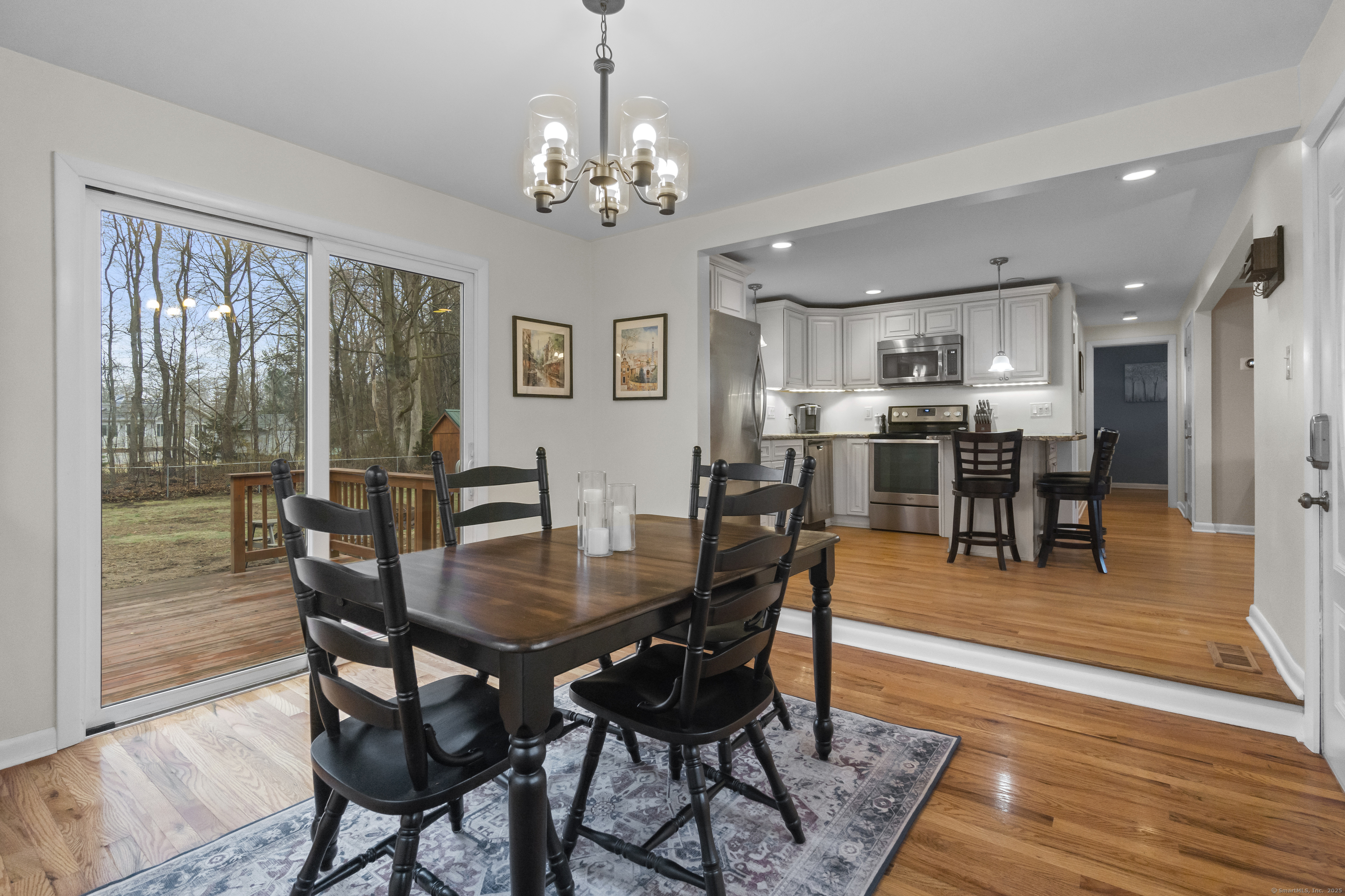 8 Roberta Road, North Haven, Connecticut image 3