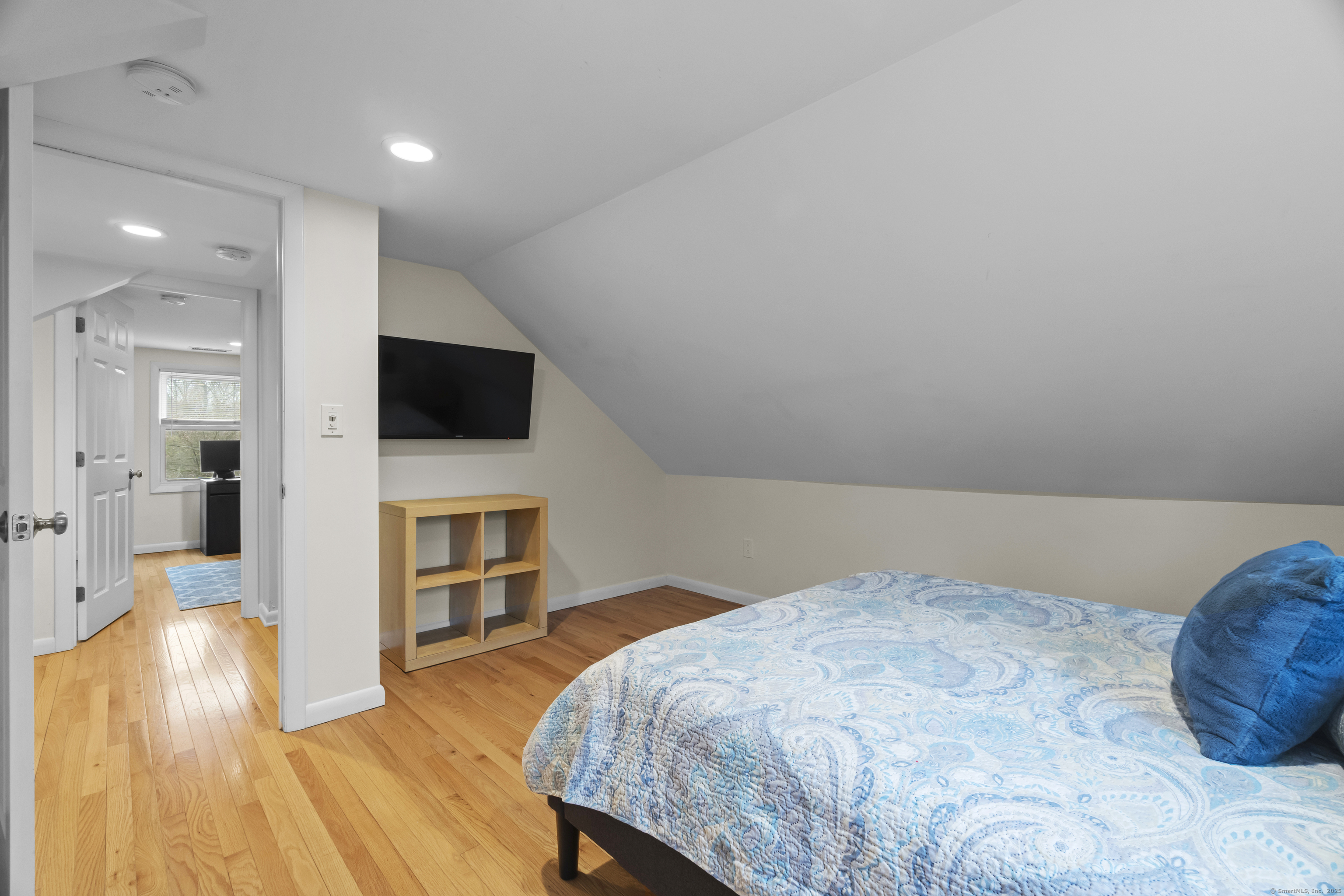 8 Roberta Road, North Haven, Connecticut image 22