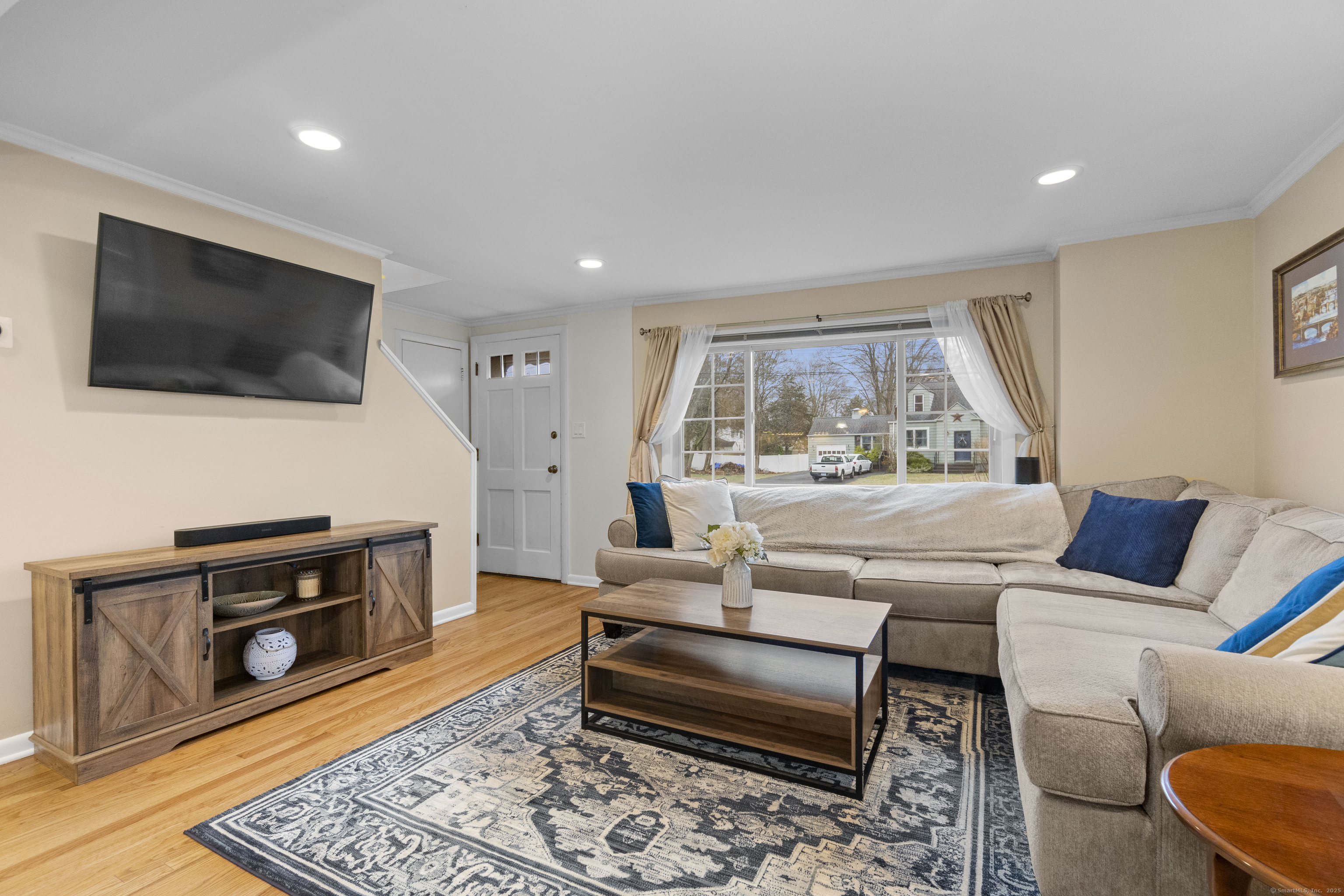 8 Roberta Road, North Haven, Connecticut image 12