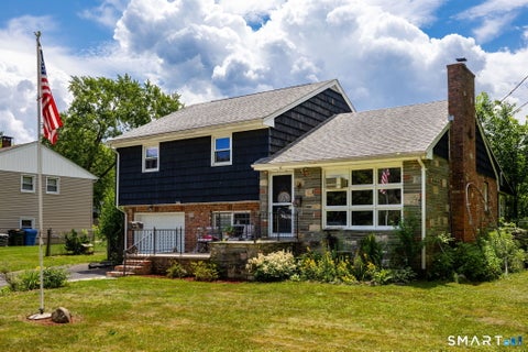 Photo of 31 Ford Avenue, Norwich, CT 06360 (MLS # 24170283)