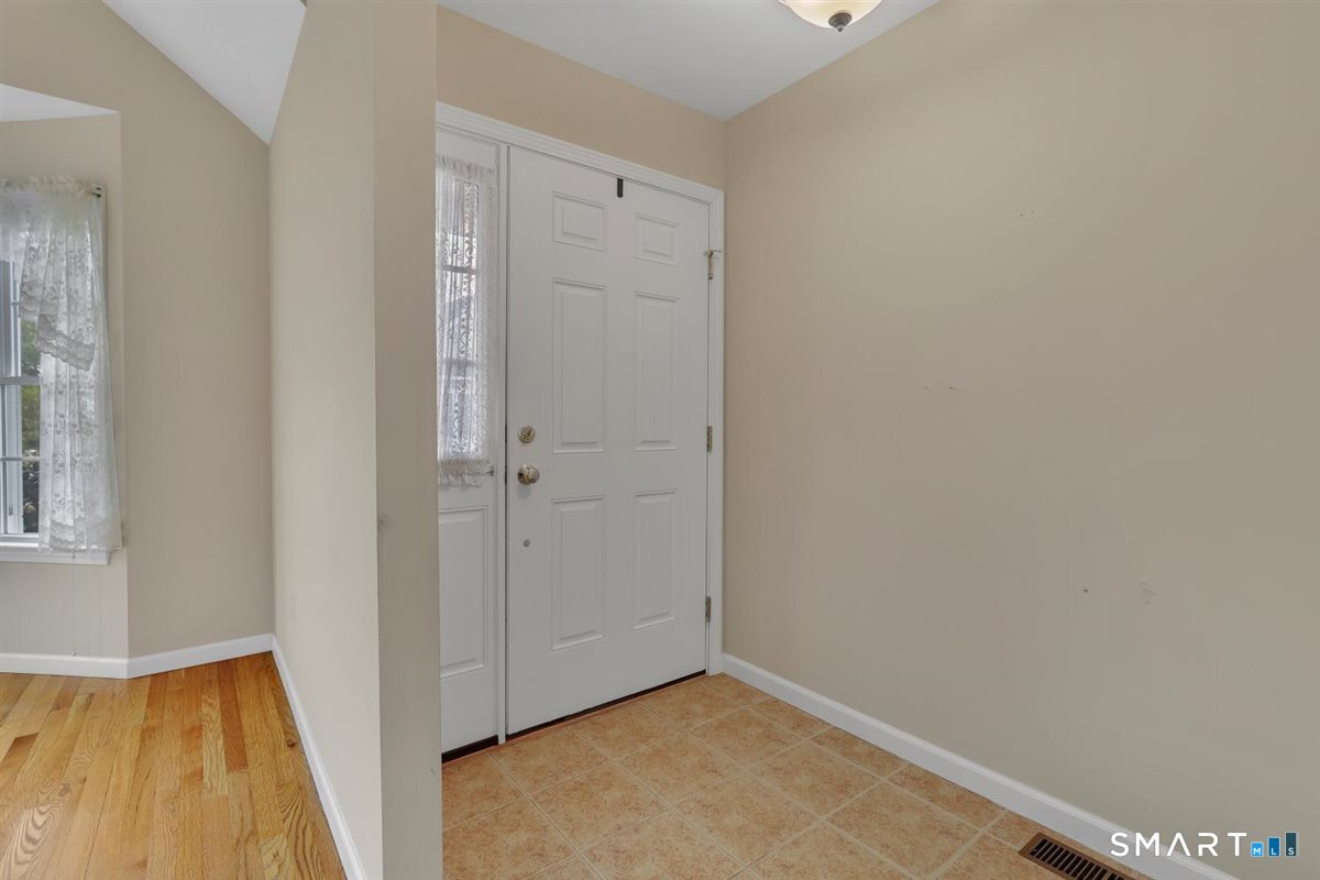 24 Lantern Lane 24