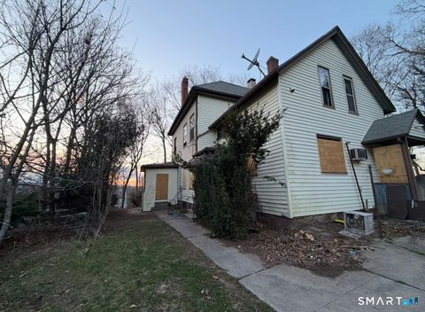 Photo of 76 Chapman Avenue, Waterbury, CT 06710 (MLS # 24174915)