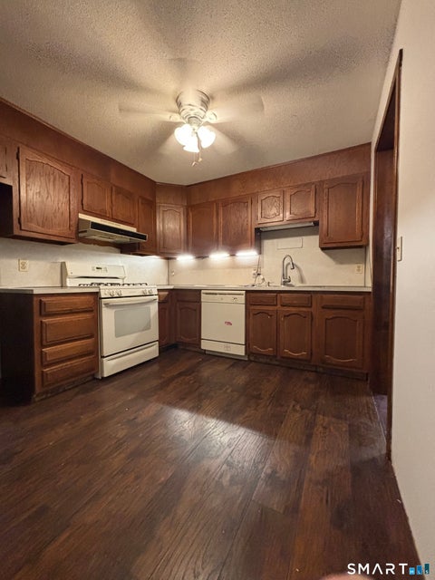 Tiny photo for 19 Hickory Hill #19, Southington, CT 06489 (MLS # 24211076)