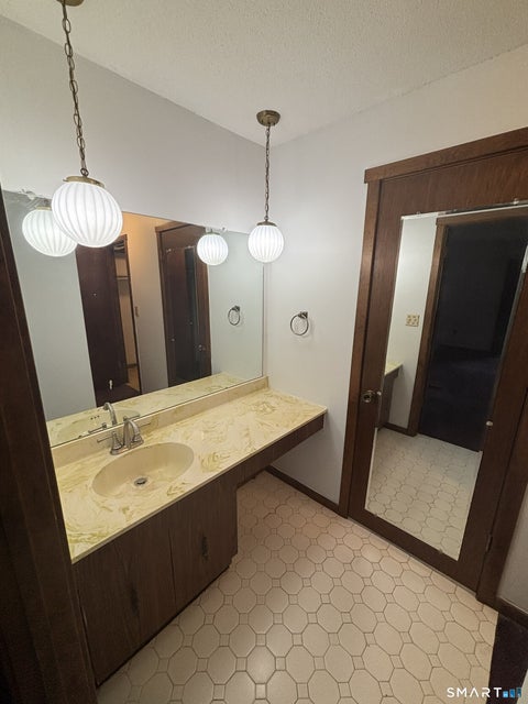 Tiny photo for 19 Hickory Hill #19, Southington, CT 06489 (MLS # 24211076)