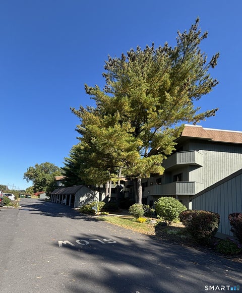 Condo For Sale - 19 Hickory Hill #19<br/> Southington, CT 06489