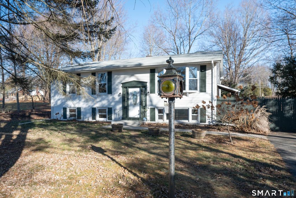 Photo of 31 Cheryl Drive, Farmington, CT 06032 (MLS # 24145028)