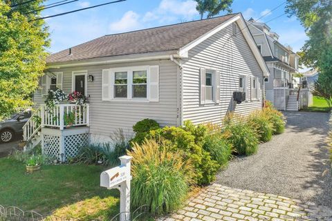 Photo of 318 Pine Creek Avenue, Fairfield, CT 06824 (MLS # 24144002)