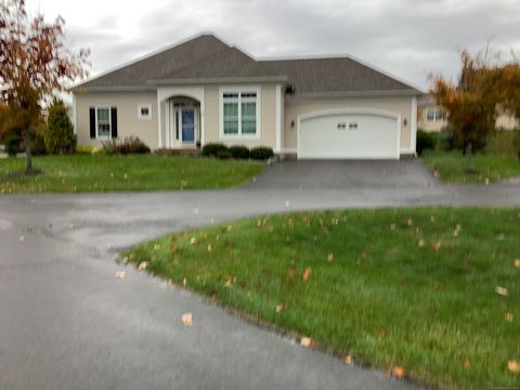 Tiny photo for 34 Woodsboro Circle #34, Cromwell, CT 06416 (MLS # 24134359)