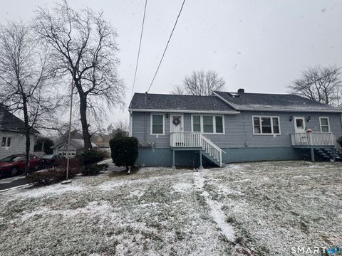 11 Maple Street 2 Trumbull CT 06611