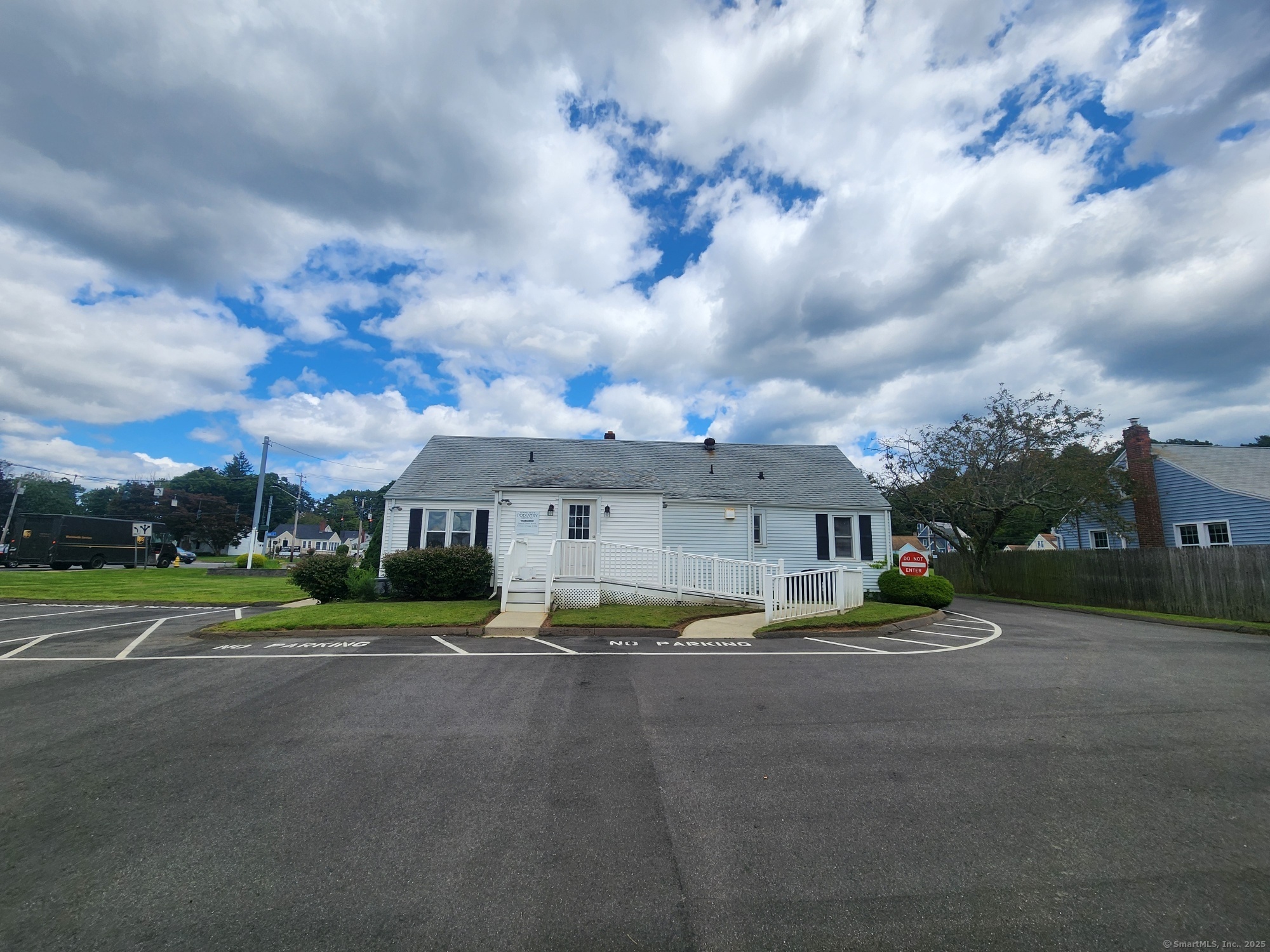 128 Saltonstall Parkway