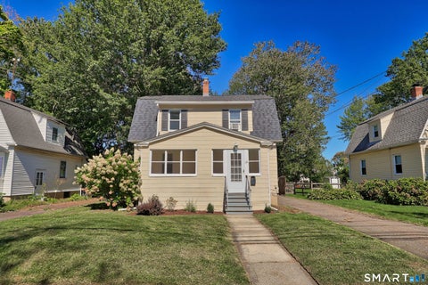 Photo of 118 Englewood Avenue, West Hartford, CT 06110 (MLS # 24209783)