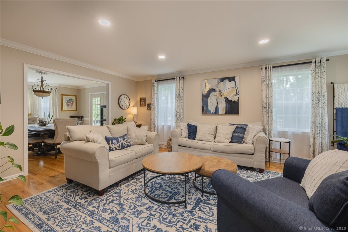 11 Pequot Court 11