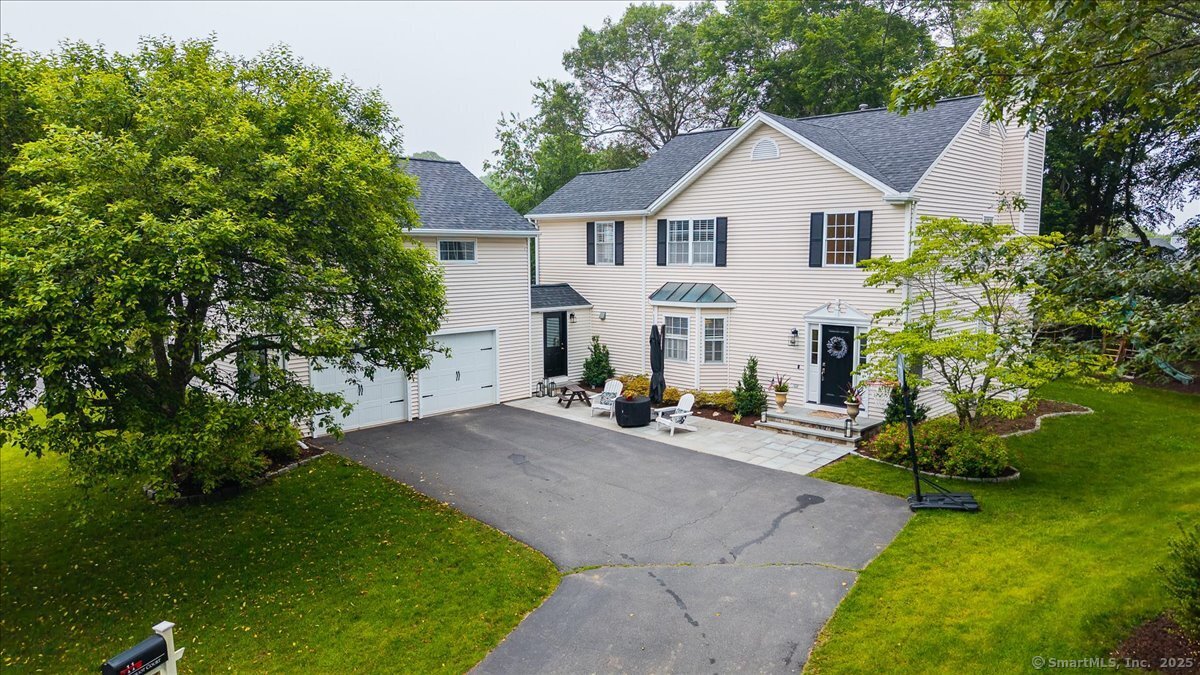 11 Pequot Court 11