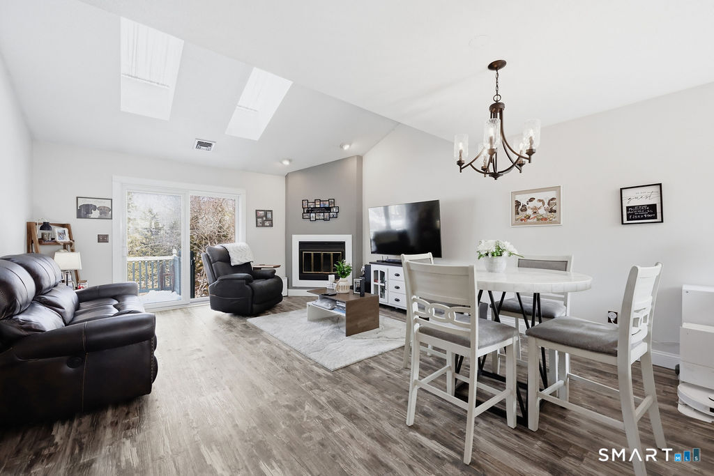 1469 Farmington Avenue 56