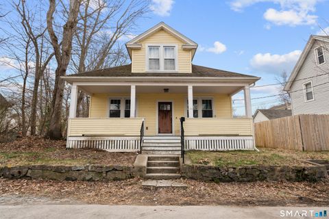 39 Oakridge Street Norwich CT 06360