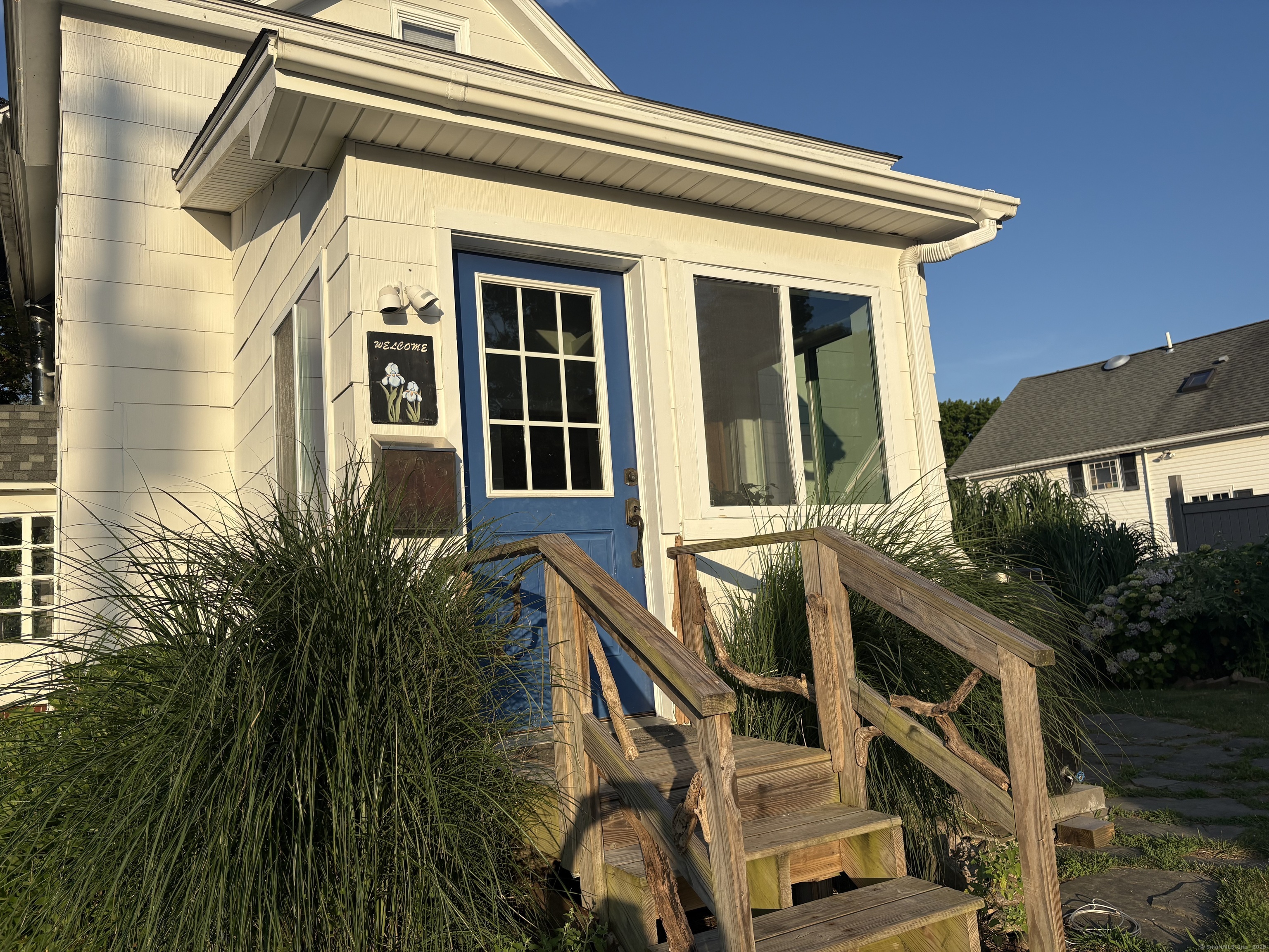 East Lyme, Connecticut 06357, United States, 3 Bedrooms Bedrooms, ,3 BathroomsBathrooms,Residential,Coming Soon,168002