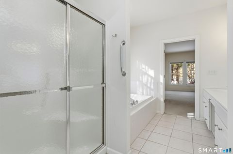 Tiny photo for 301 Fairway Drive #301, Oxford, CT 06478 (MLS # 24151318)