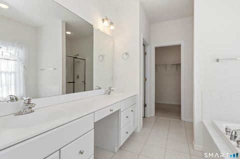 Tiny photo for 301 Fairway Drive #301, Oxford, CT 06478 (MLS # 24151318)