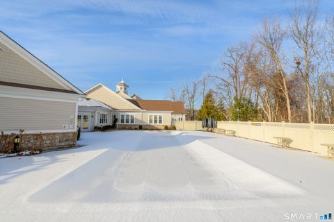 Tiny photo for 301 Fairway Drive #301, Oxford, CT 06478 (MLS # 24151318)
