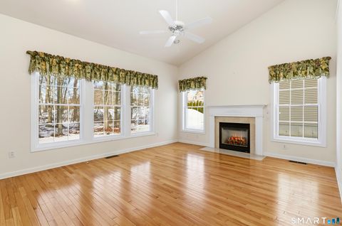 Tiny photo for 301 Fairway Drive #301, Oxford, CT 06478 (MLS # 24151318)