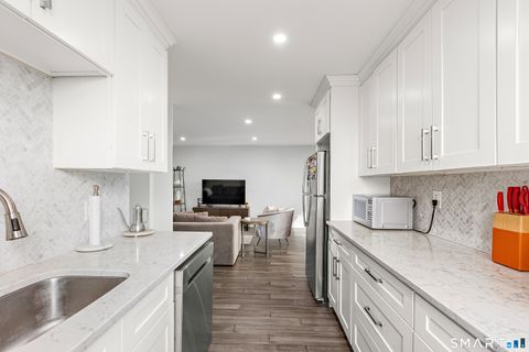 Tiny photo for 444 Bedford Street #APT 8F, Stamford, CT 06901 (MLS # 24146039)