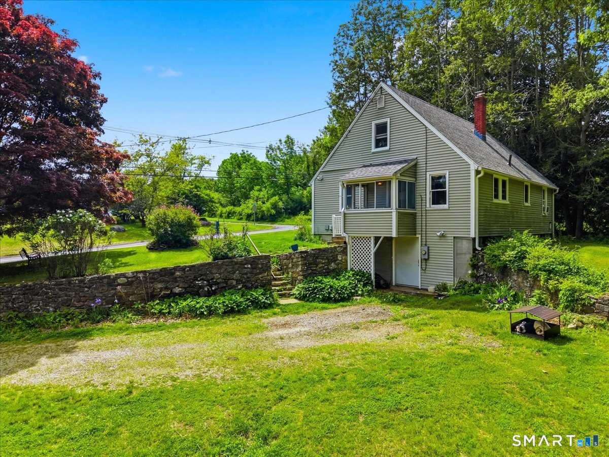 48 Maple Road
