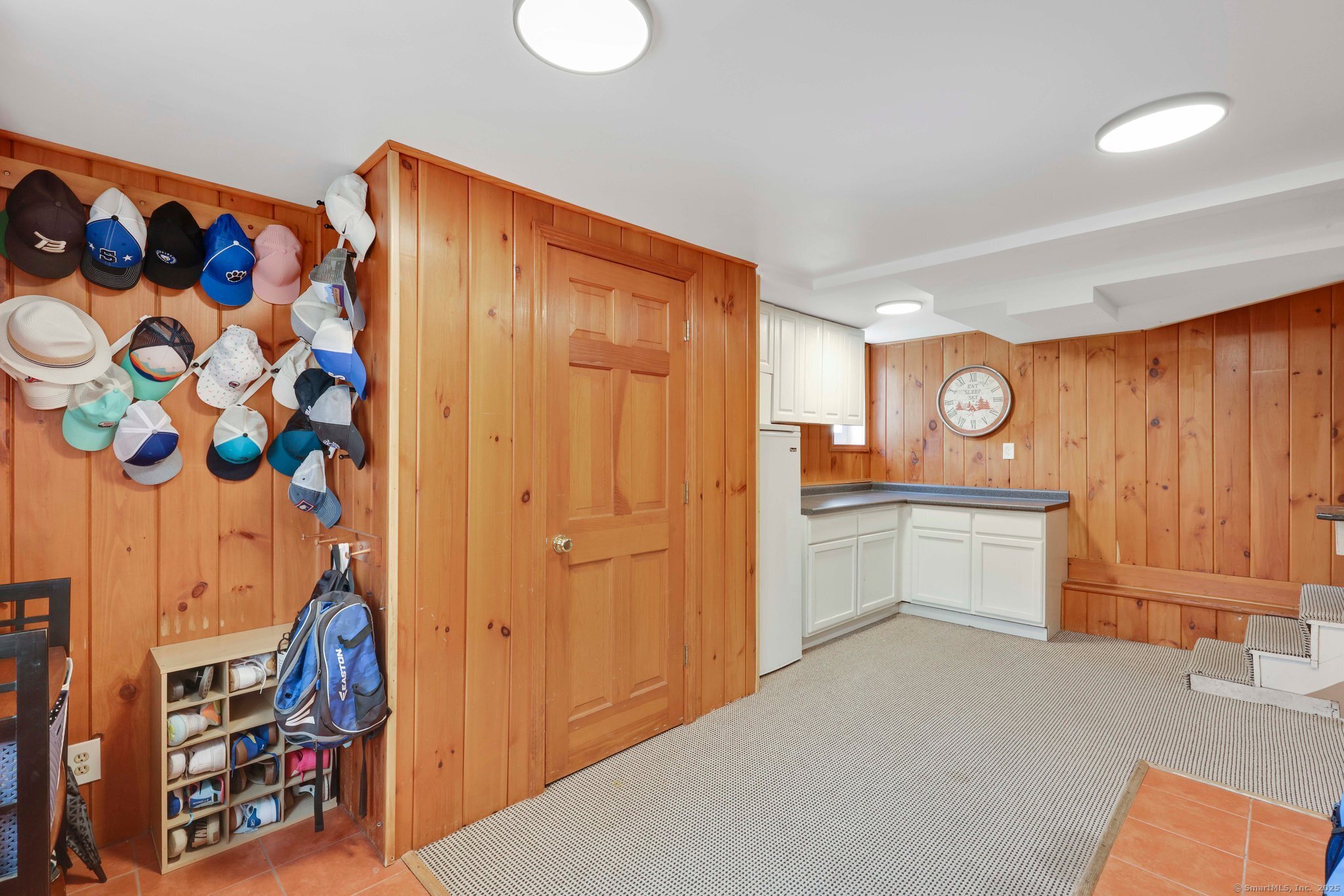 87 S Main Street, Suffield, Connecticut image 32