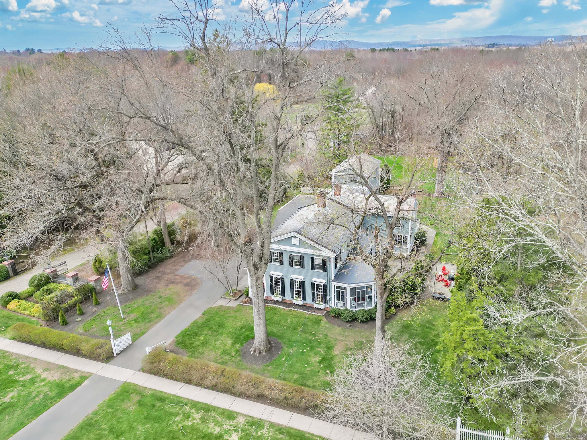87 S Main Street, Suffield, Connecticut image 36