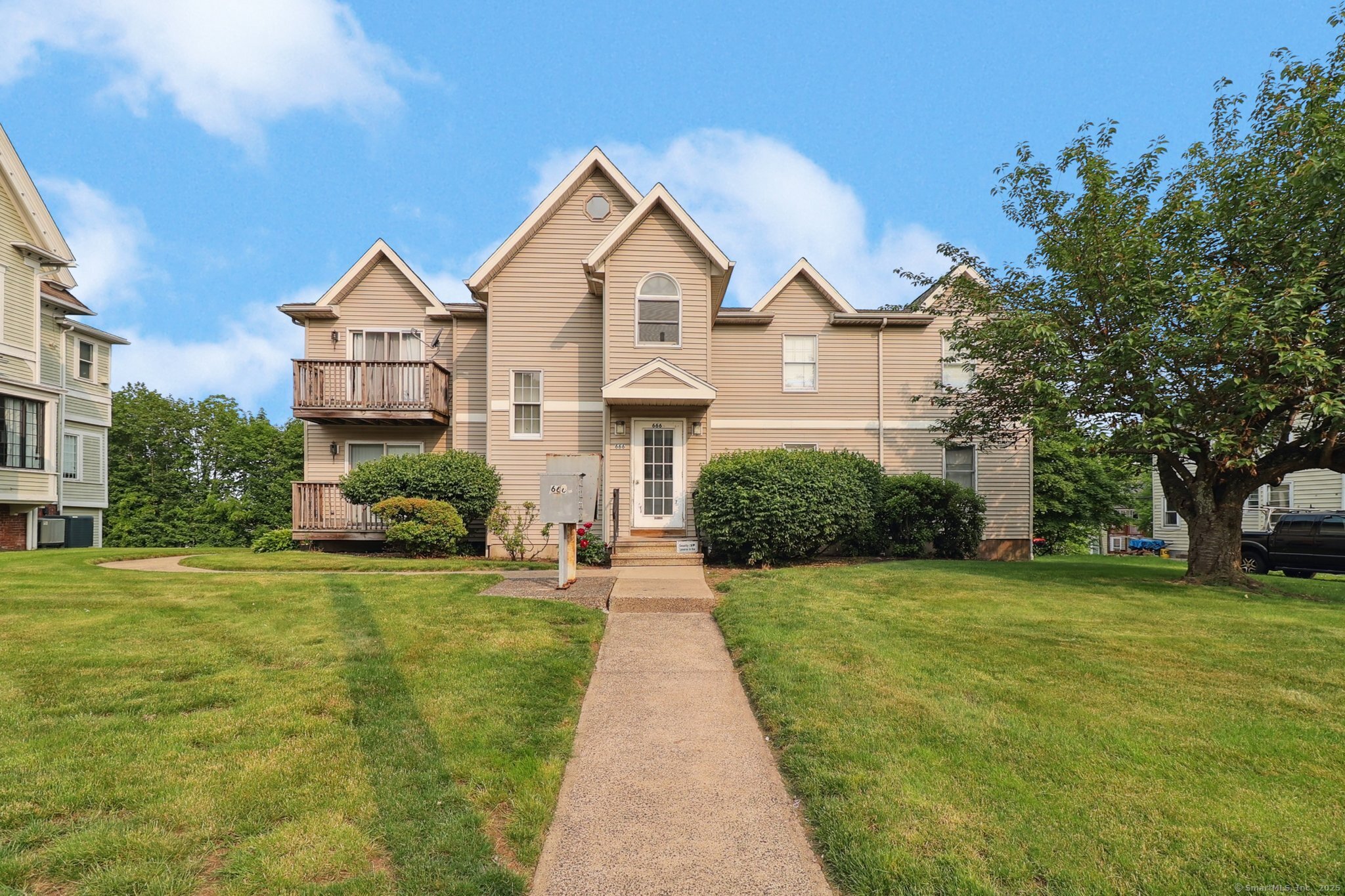 Broad Street Apt 7, Meriden, Connecticut - 1 Bedrooms  
1 Bathrooms  
3 Rooms - 