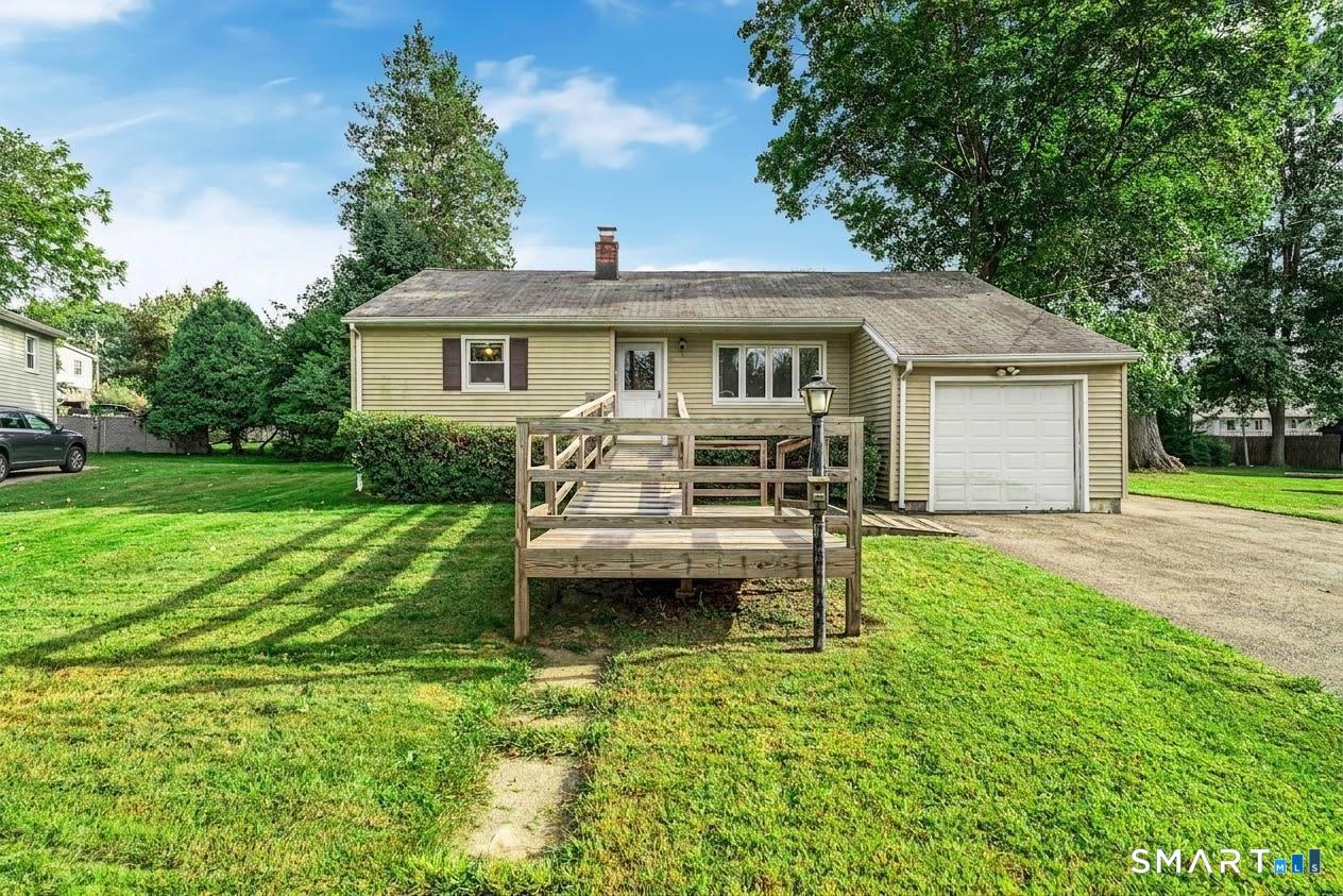 17 Greenbriar Circle