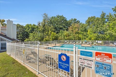 Tiny photo for 285 Carriage Crossing Lane #285, Middletown, CT 06457 (MLS # 24148254)