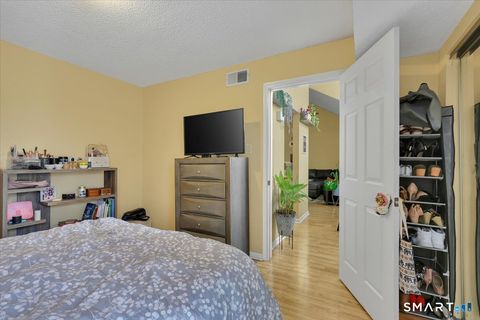 Tiny photo for 285 Carriage Crossing Lane #285, Middletown, CT 06457 (MLS # 24148254)