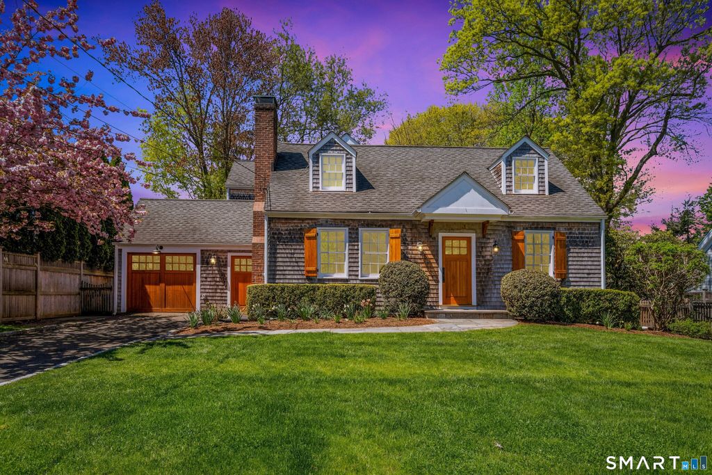 Photo of 12 Walmsley Road, Darien, CT 06820 (MLS # 24150178)