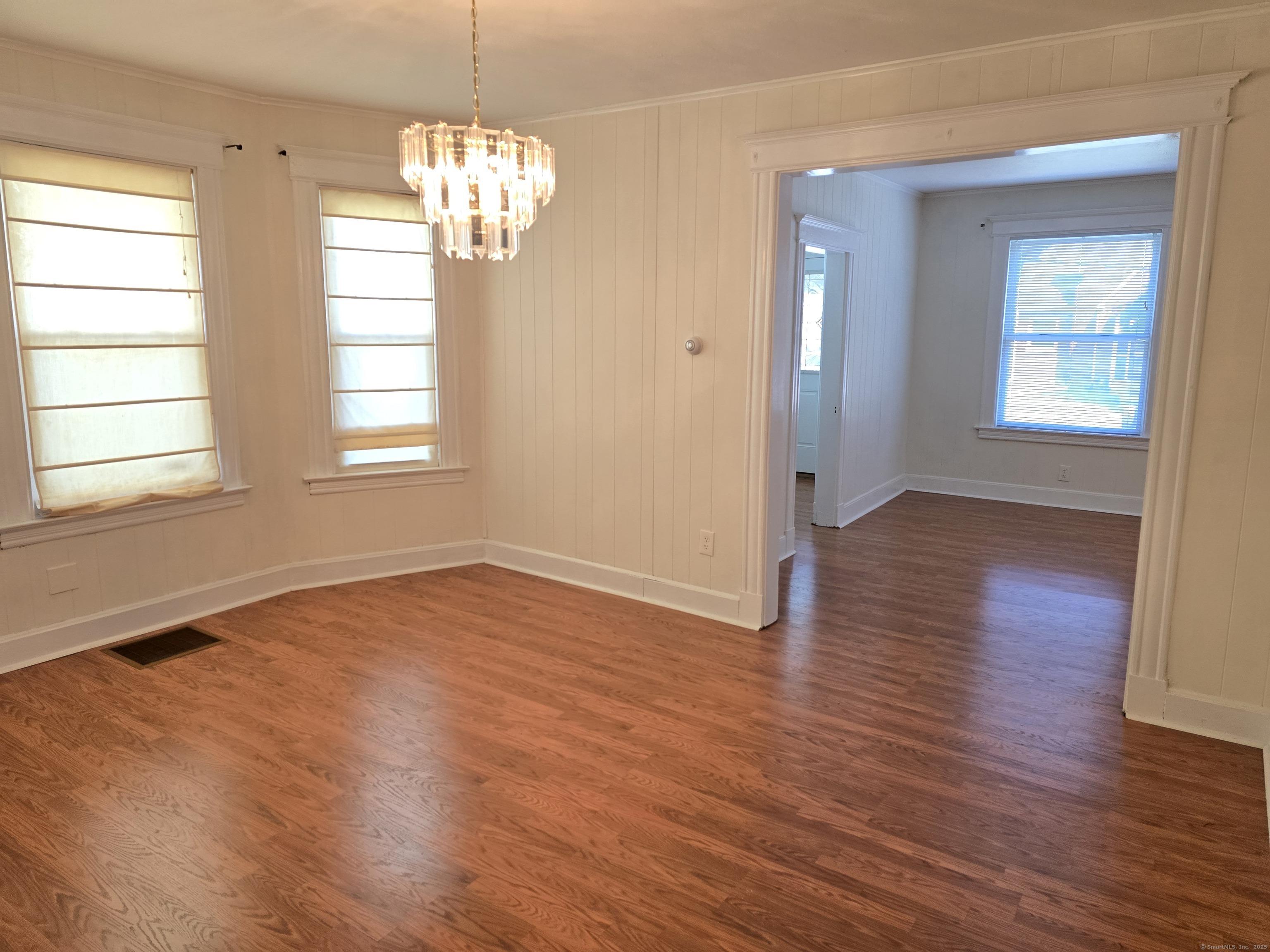 East Hartford, Connecticut 06108, United States, 2 Bedrooms Bedrooms, ,1 BathroomBathrooms,Residential,Active,189275