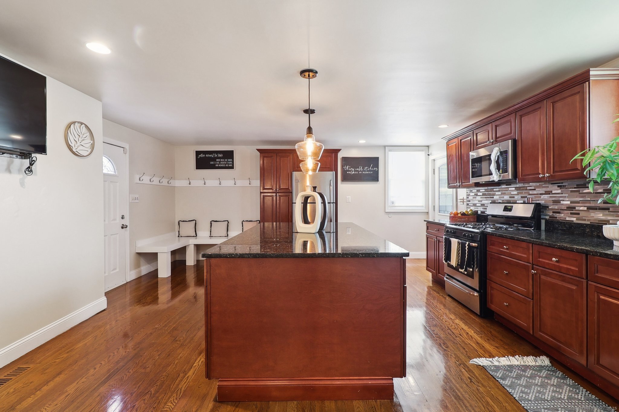 98 Herald Avenue, Bridgeport, Connecticut image 12