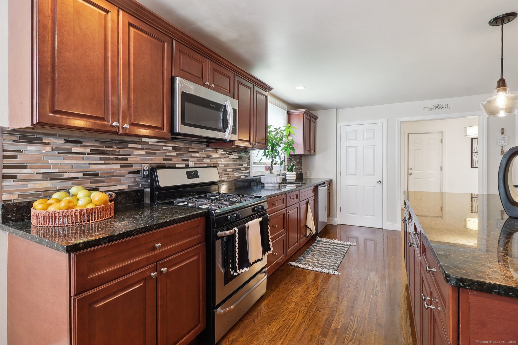 98 Herald Avenue, Bridgeport, Connecticut image 17